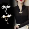 Verano a prueba de pasarelas broche para mujeres de alto grado collar fijo arco pin para mujeres versión coreana collar decoración pin para mujeres Specification image